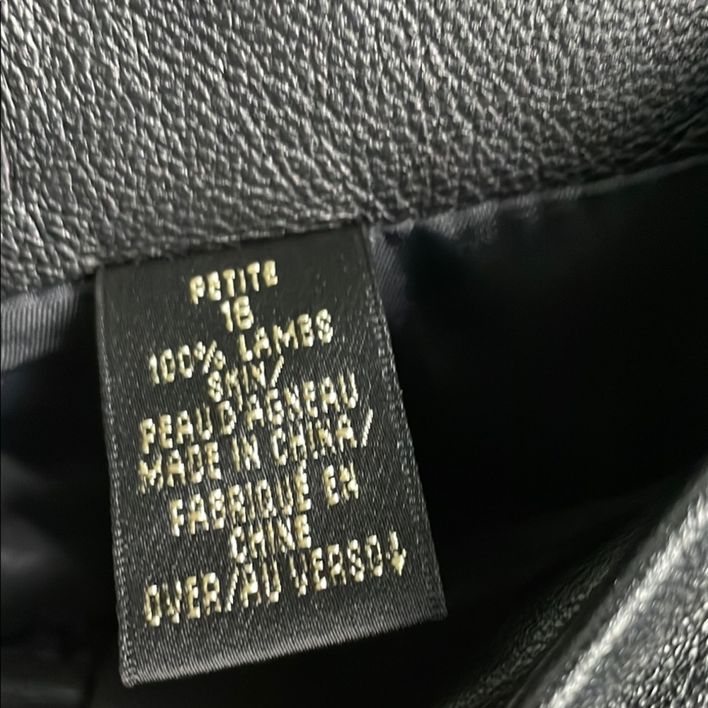 Dana Buchman Black Lambskin Leather Charlotte Straight Leg Pants: size 15 petit - Picture 6 of 8